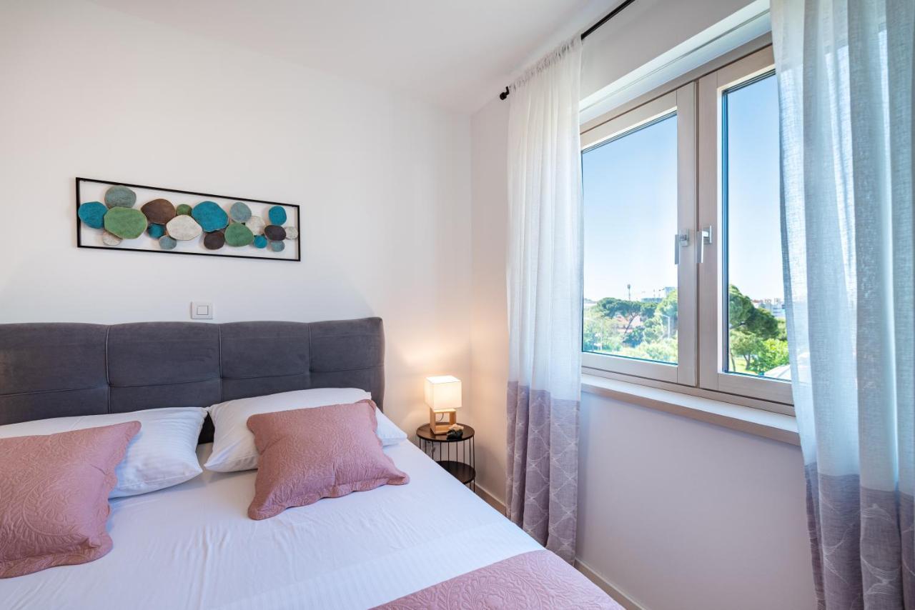 D-Apartment - With Garage And Balcony Zadar Exterior foto