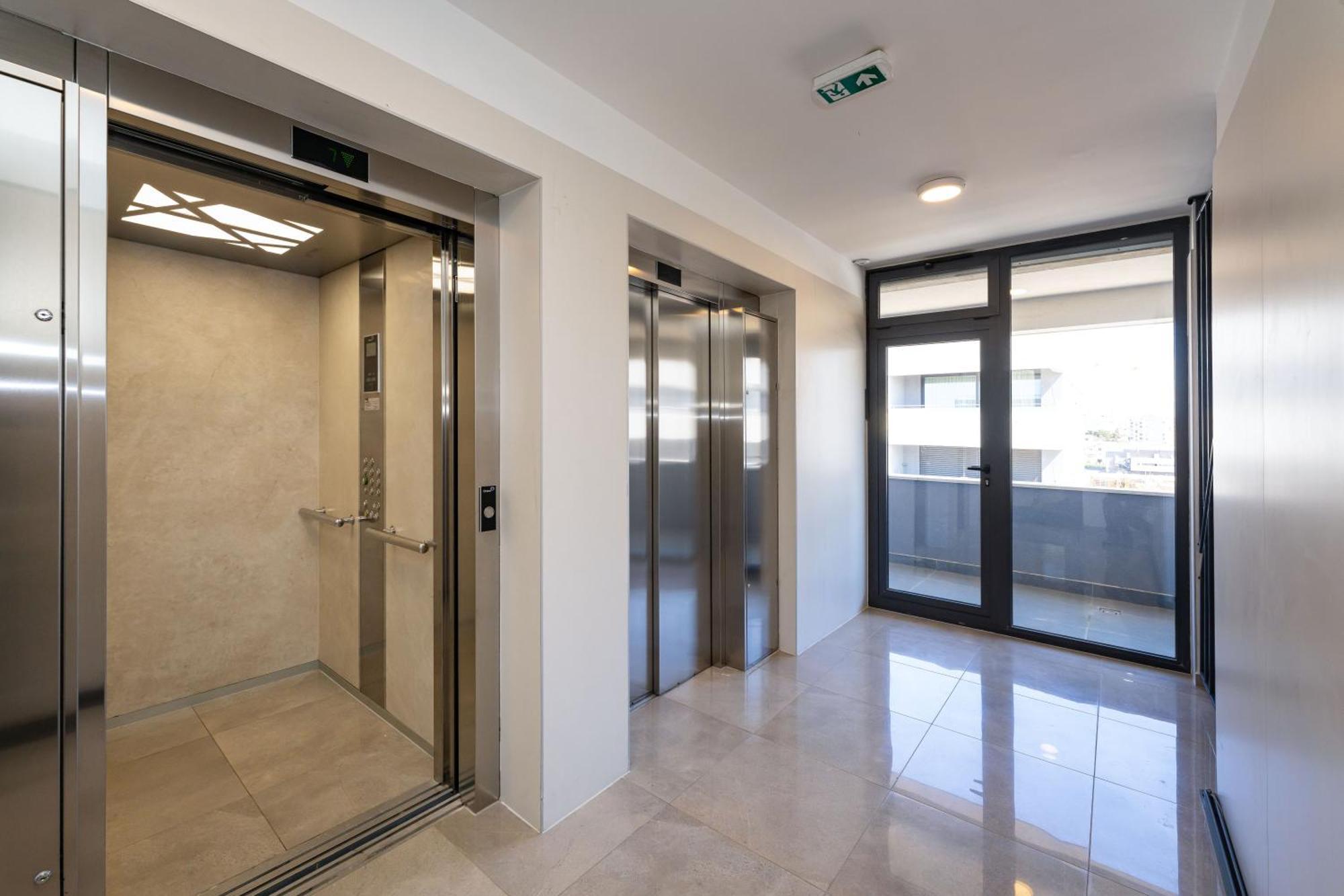 D-Apartment - With Garage And Balcony Zadar Exterior foto
